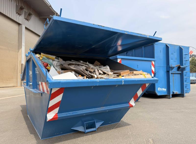 Containers of waste